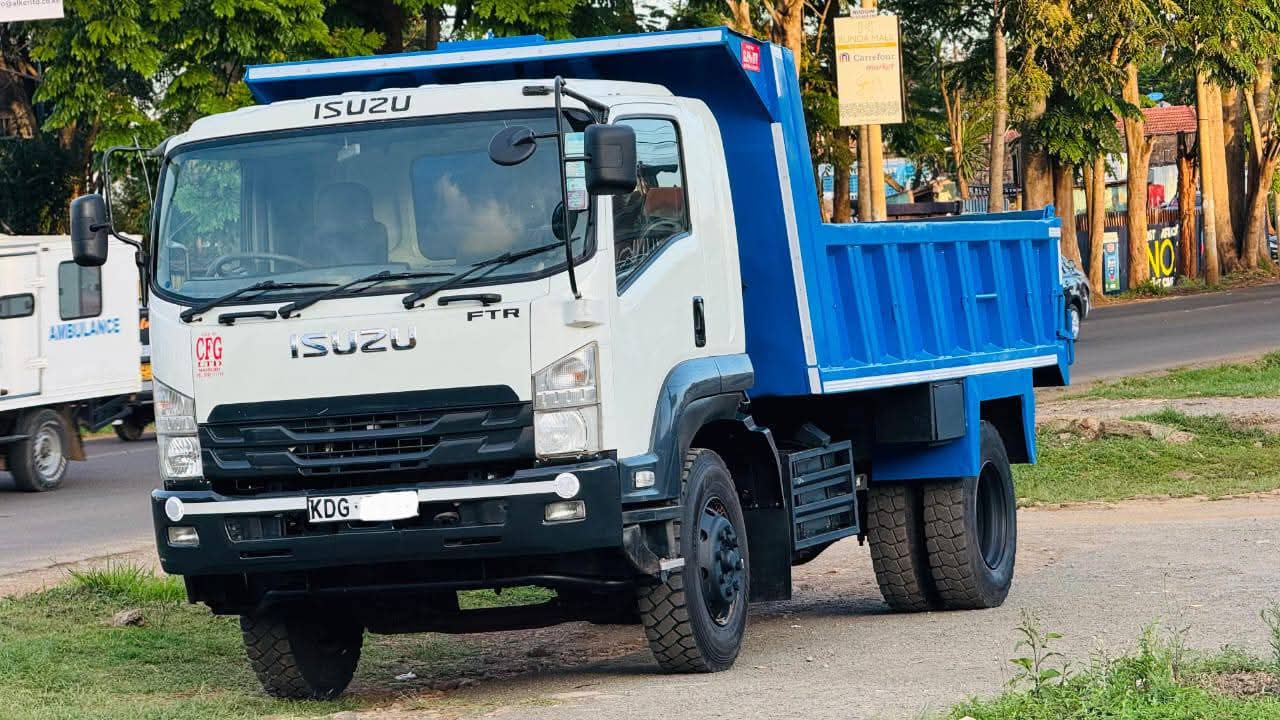 Used 2022 Isuzu FTR TIPPER Truck