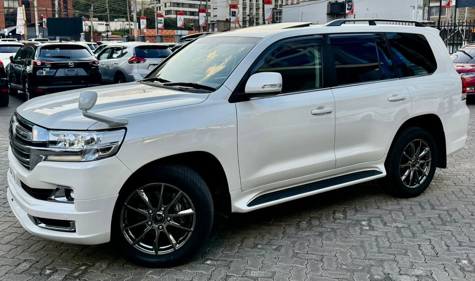 Used 2018 Toyota LAND CRUISER -ZX SUV for sale in Nairobi Kenya - Trust Rides - Thumbnail 3