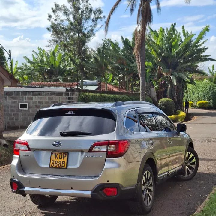 Used 2016 Subaru OUTBACK Station Wagon for sale in Nairobi Kenya - Trust Rides - Thumbnail 3