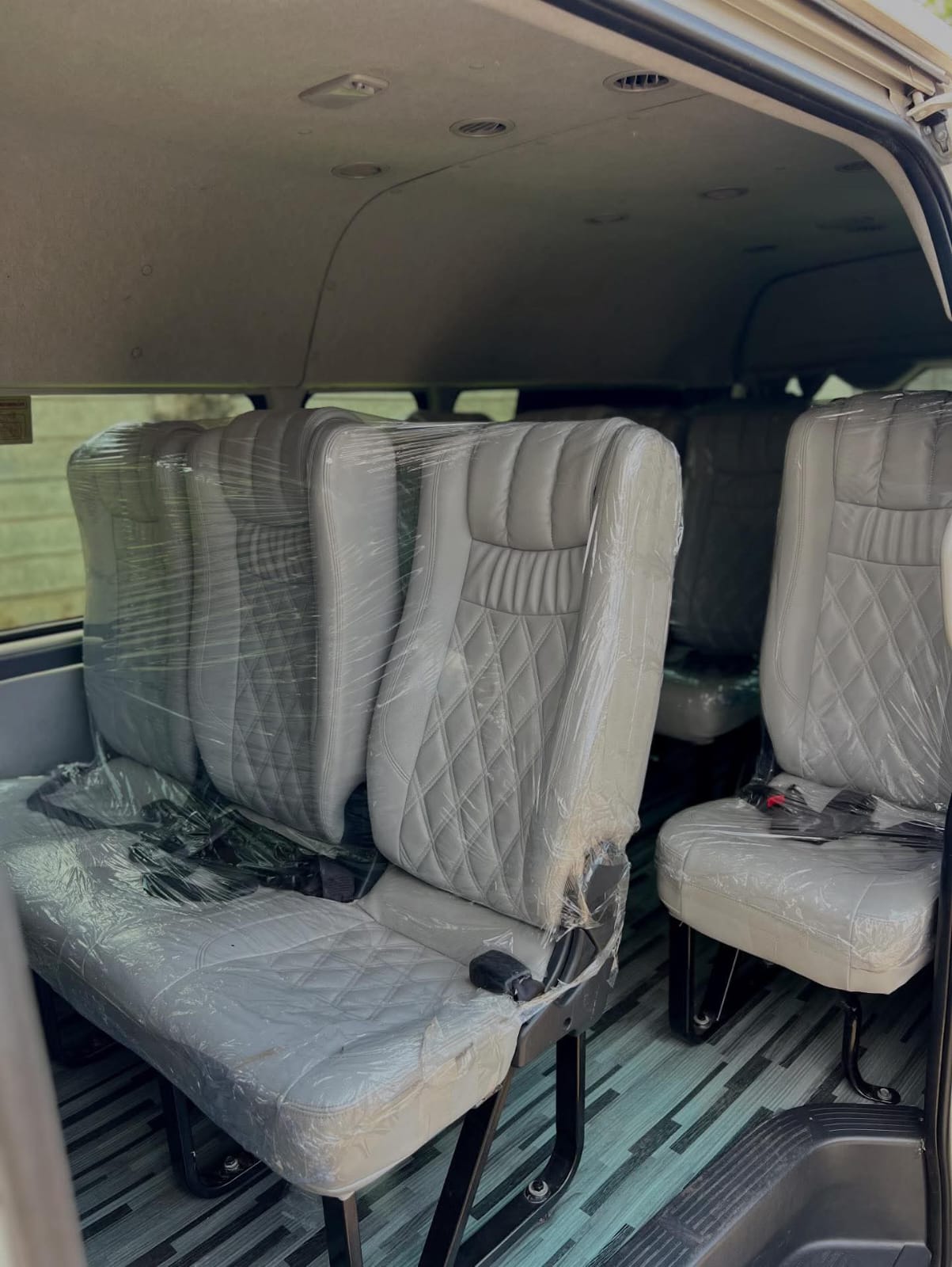 Used 2018 Toyota HIACE Van / Minivan for sale in Nairobi Kenya - Trust Rides - Thumbnail 8