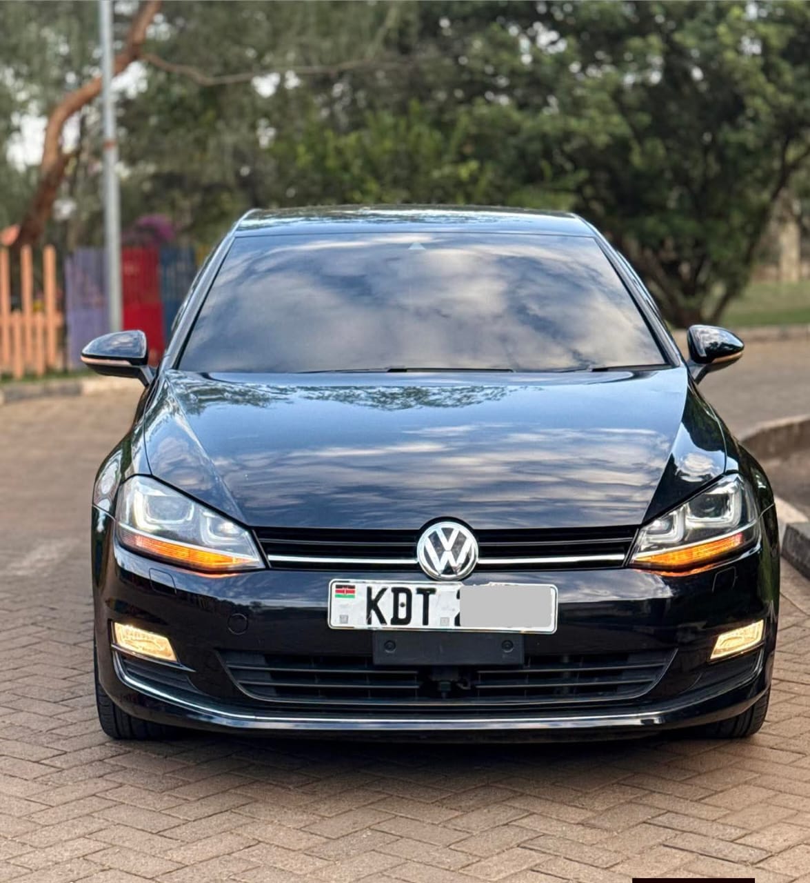 Used 2017 Volkswagen Golf TSI Hatchback(kadudu) for sale in Nairobi Kenya - Trust Rides - Thumbnail 2