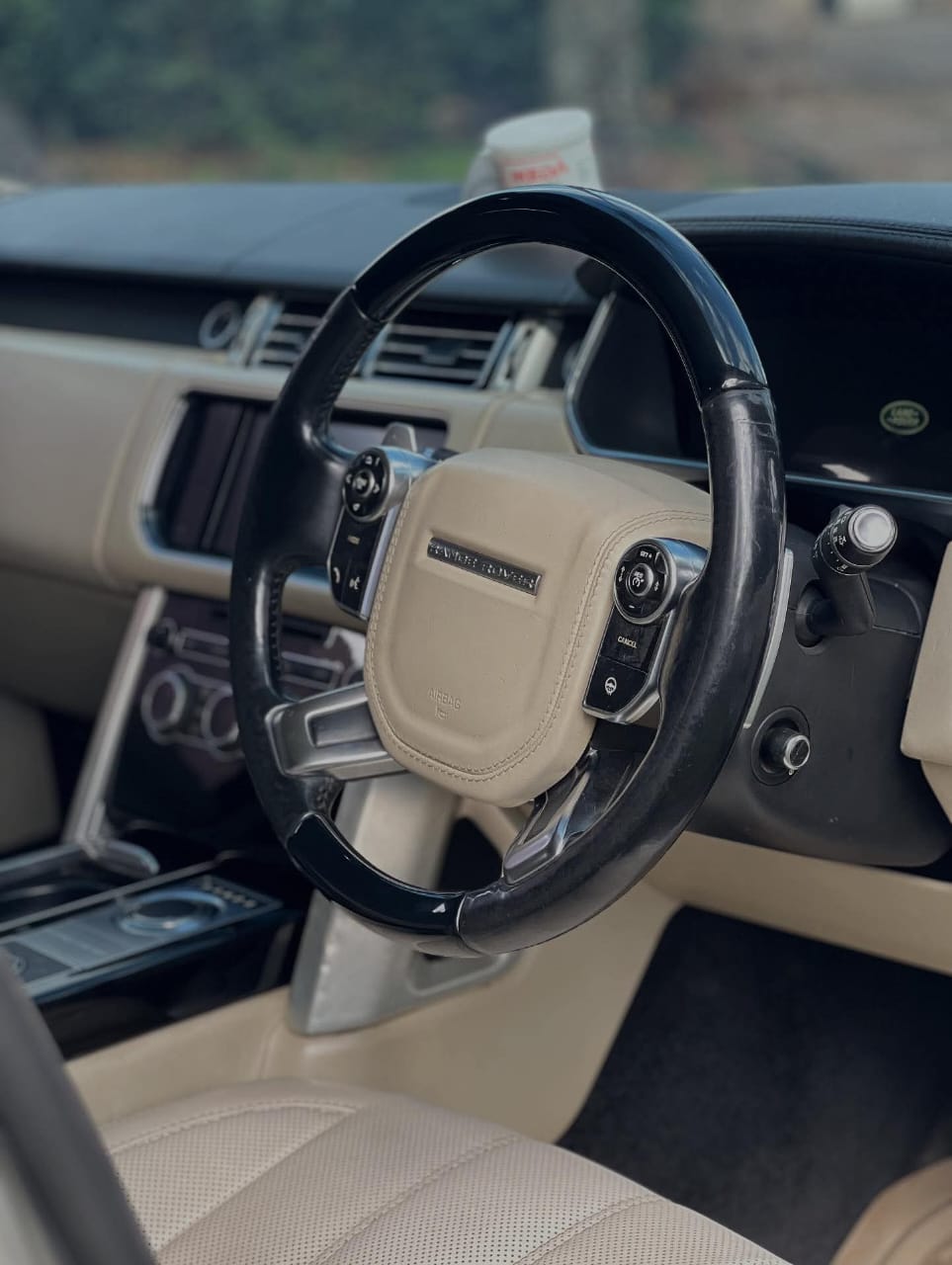 Used 2014 RANGE ROVER AUTOBIOGRAPHY SUV for sale in Nairobi Kenya - Trust Rides - Thumbnail 7