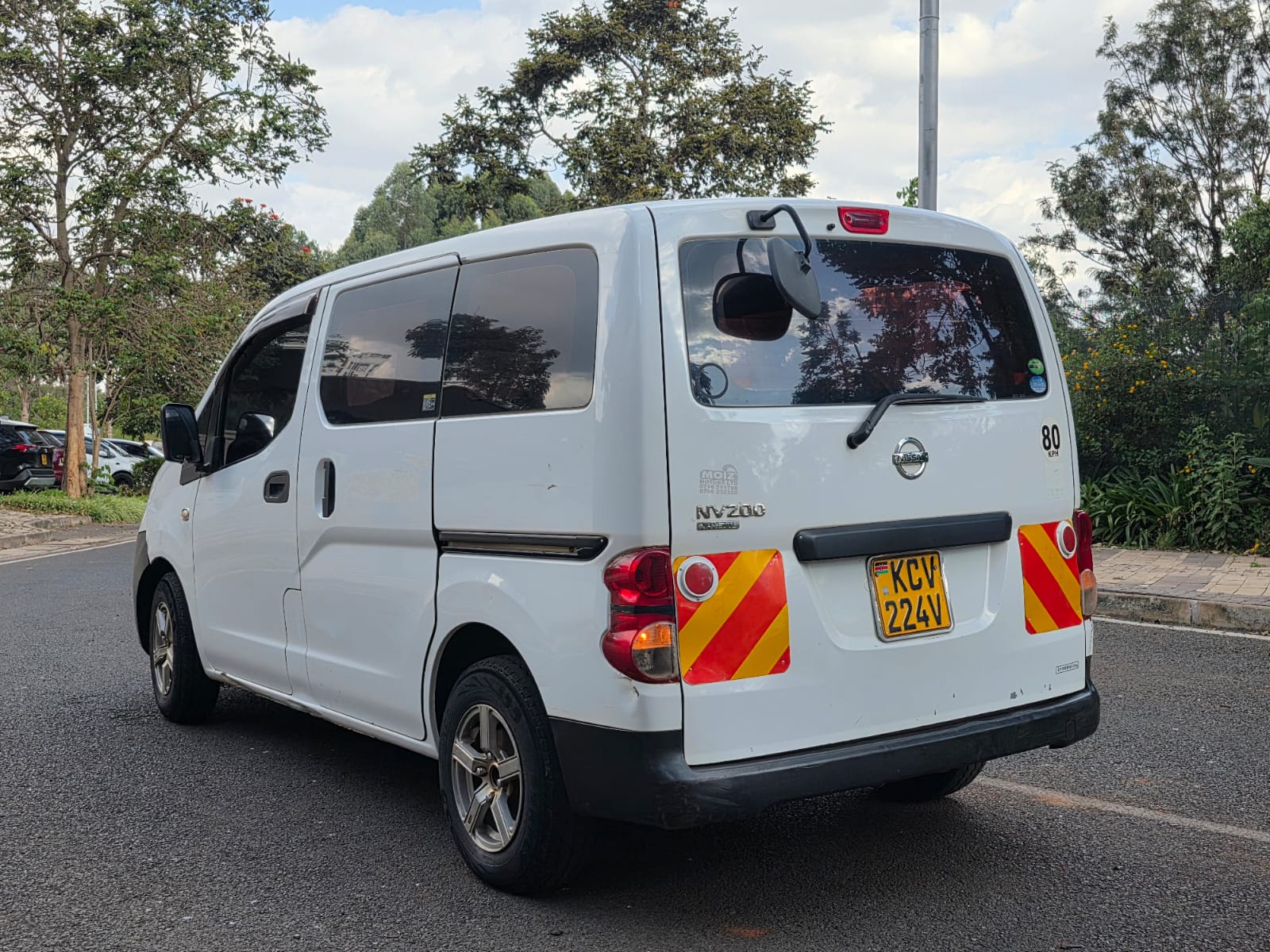 Used 2013 Nissan NV 200 Van for sale in Nairobi Kenya - Trust Rides - Thumbnail 5