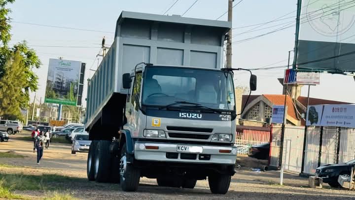 Used 2019 Isuzu FVZ TIPPER Truck for sale in Nairobi Kenya - Trust Rides - Thumbnail 4
