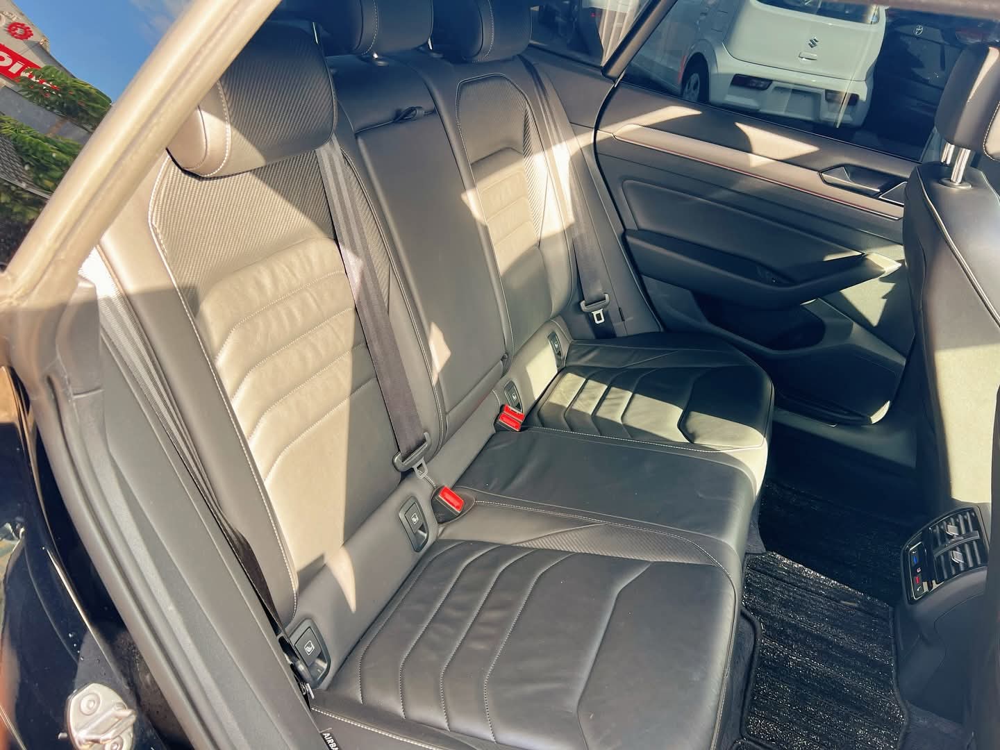 Used 2019 Volkswagen ARTEON  Sedan (Saloon) for sale in Nairobi Kenya - Trust Rides - Thumbnail 12