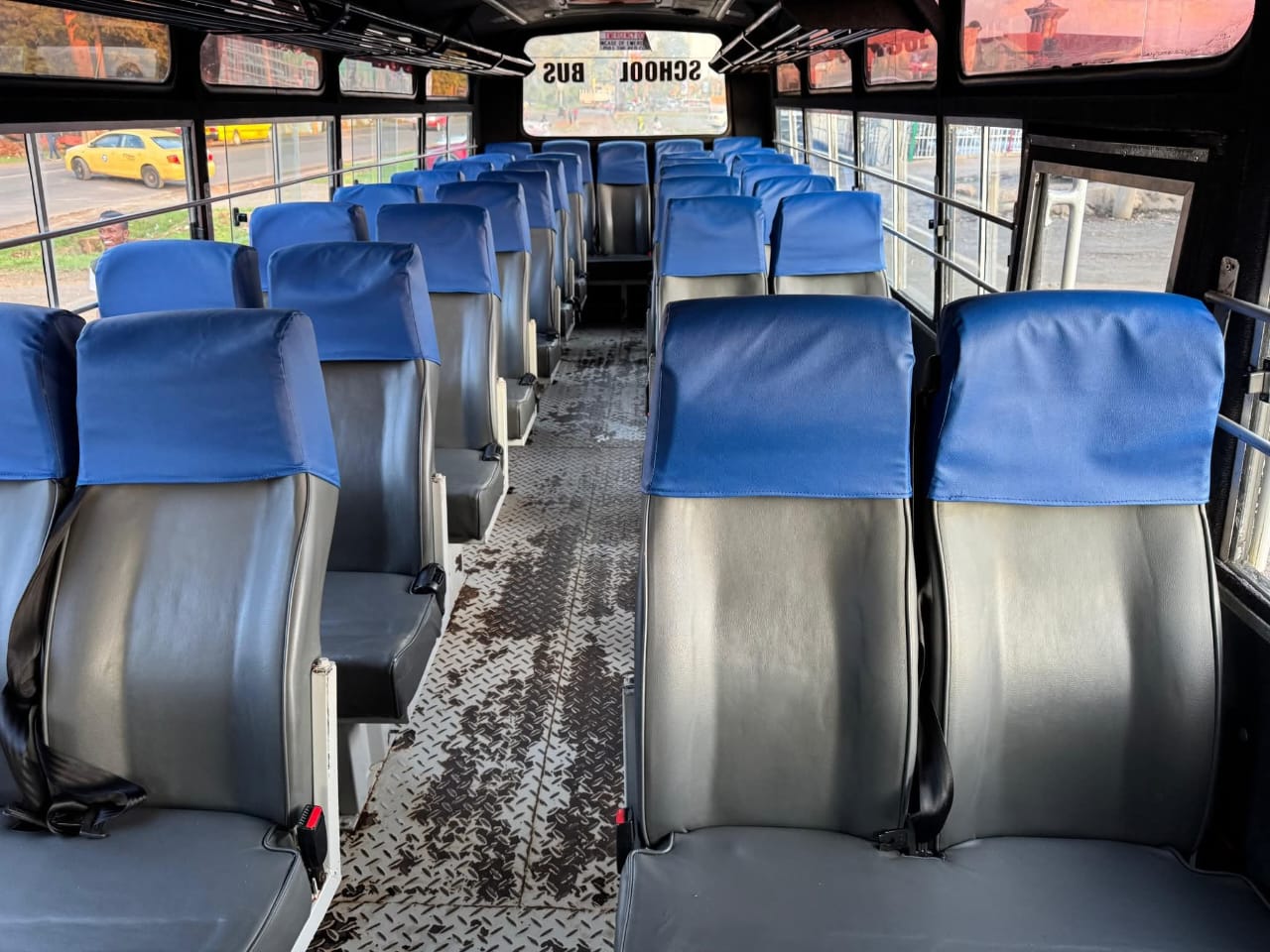 Used 2022 Isuzu NQR (N-Series) Mini Bus for sale in Nairobi Kenya - Trust Rides - Thumbnail 6