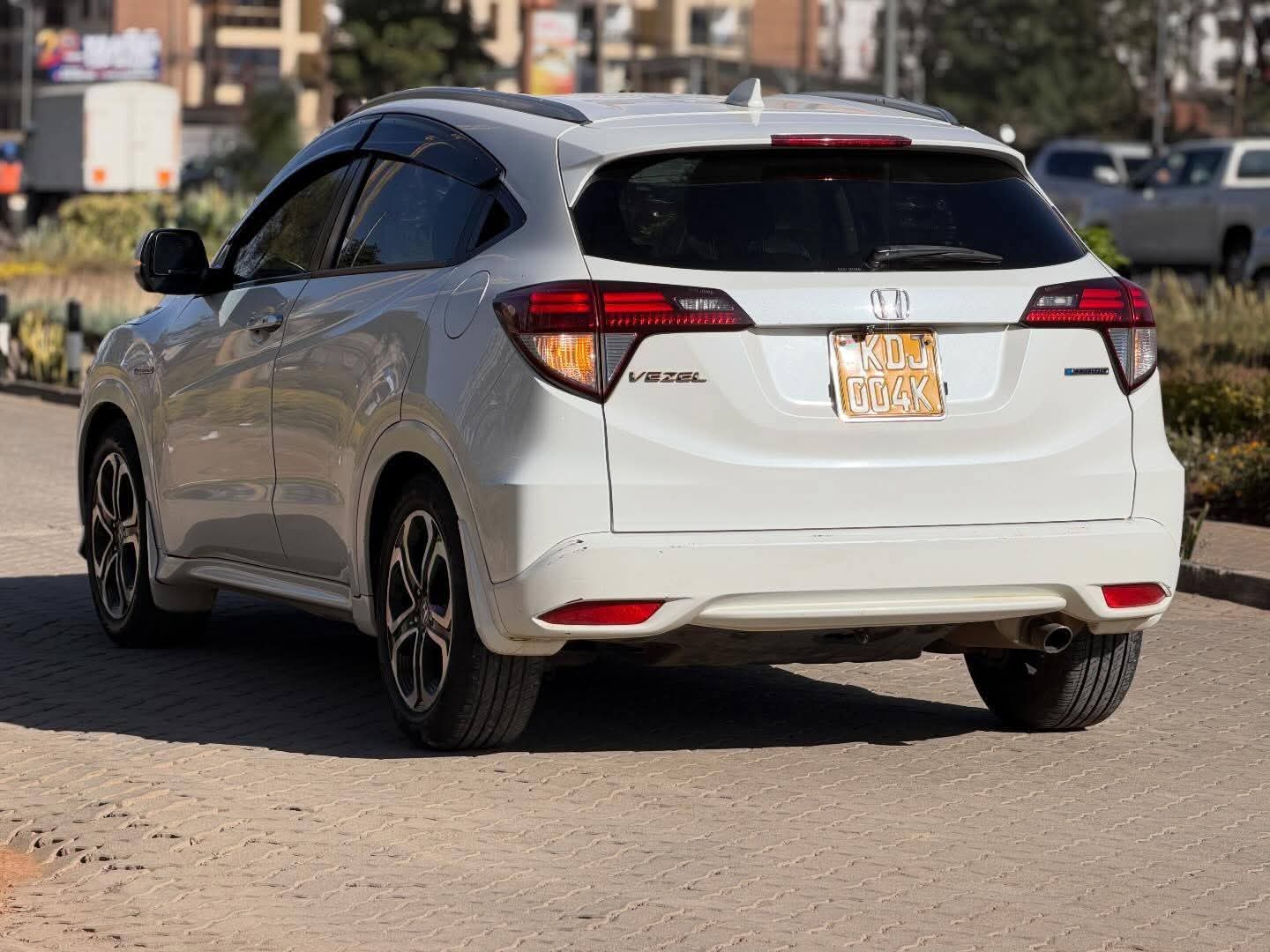 Used 2016 Honda VEZEL Crossover for sale in Nairobi Kenya - Trust Rides - Thumbnail 3