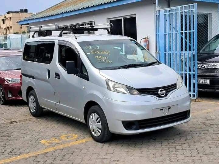 Used 2018 Nissan NV200 Van / Minivan for sale in Nairobi Kenya - Trust Rides - Thumbnail 2
