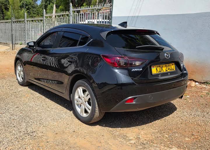 Used 2015 Mazda AXELA Hatchback(kadudu) for sale in Nairobi Kenya - Trust Rides - Thumbnail 4