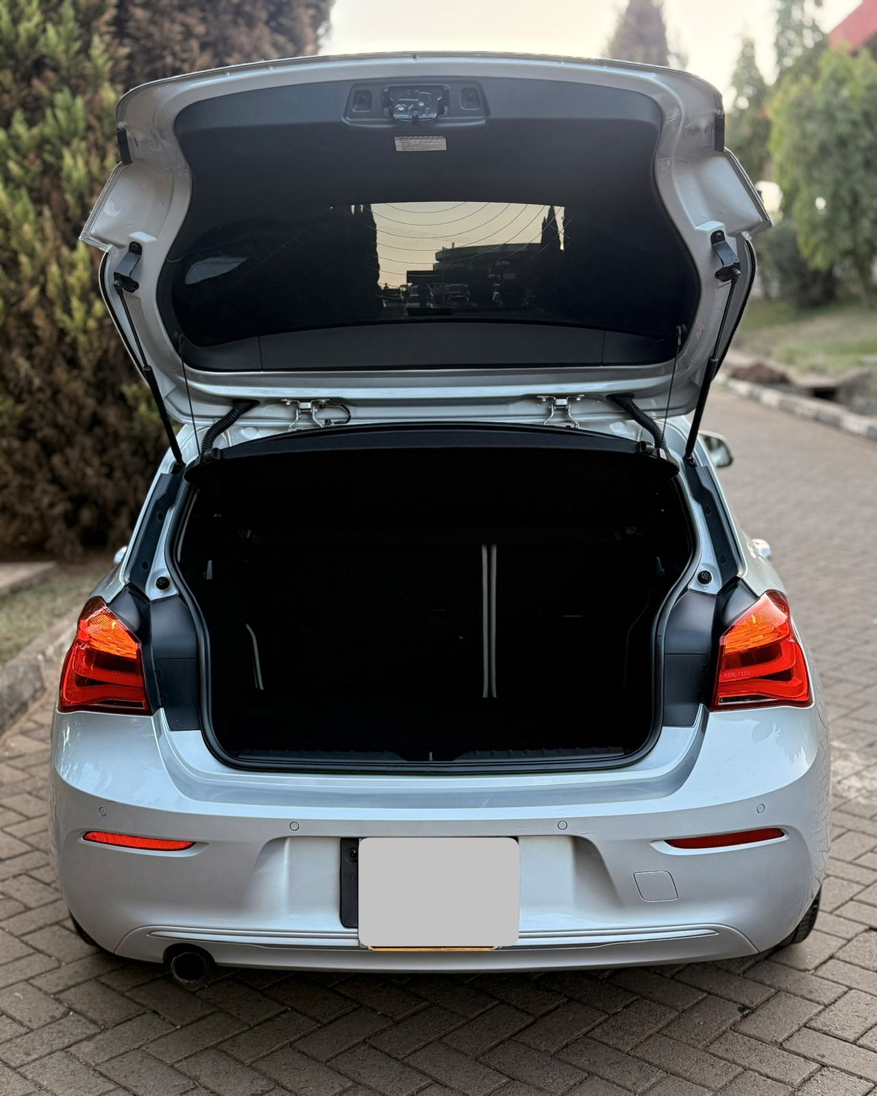 Used 2026 BMW 118 i Hatchback(kadudu) for sale in Nairobi Kenya - Trust Rides - Thumbnail 5