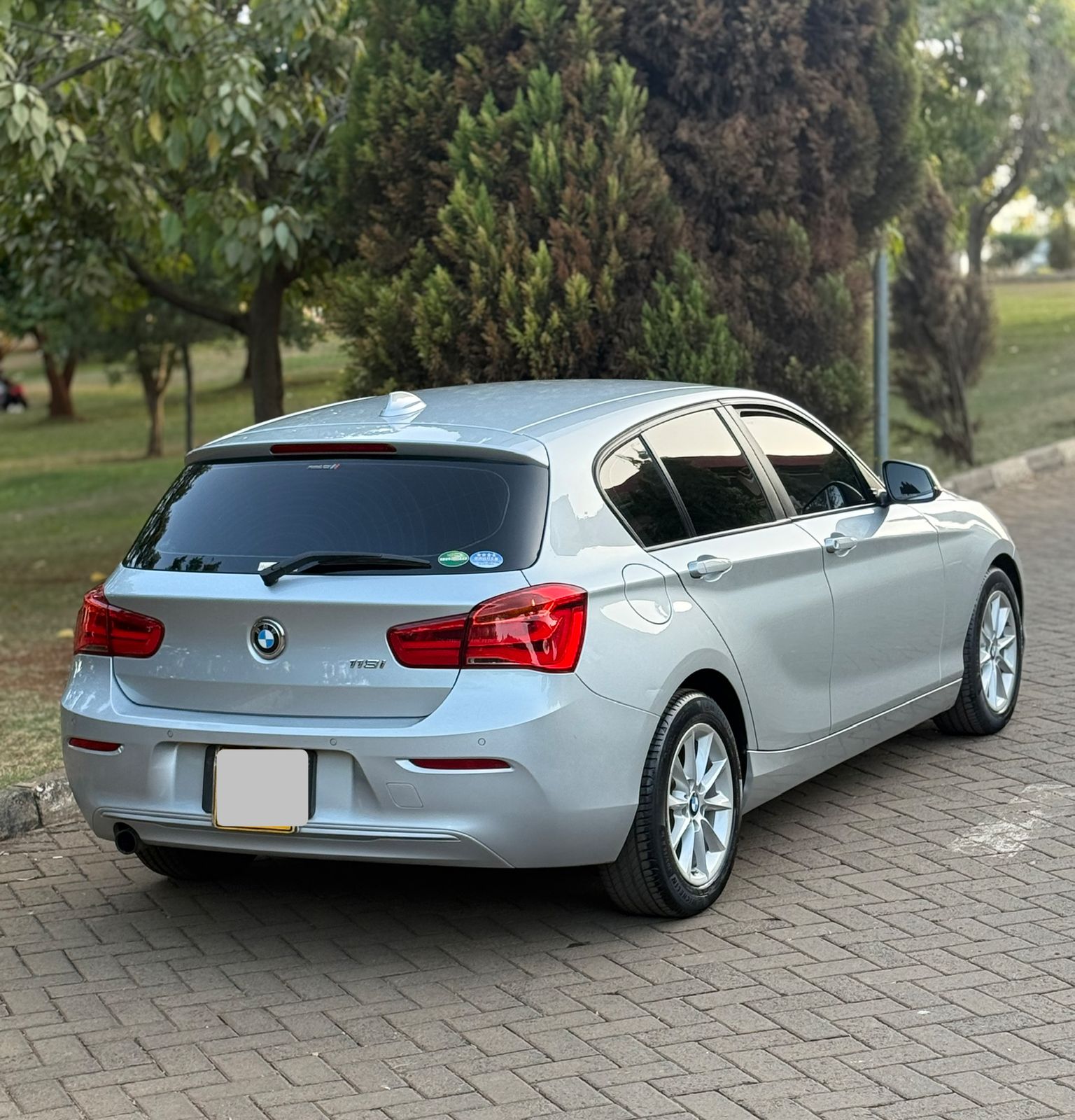 Used 2026 BMW 118 i Hatchback(kadudu) for sale in Nairobi Kenya - Trust Rides - Thumbnail 3