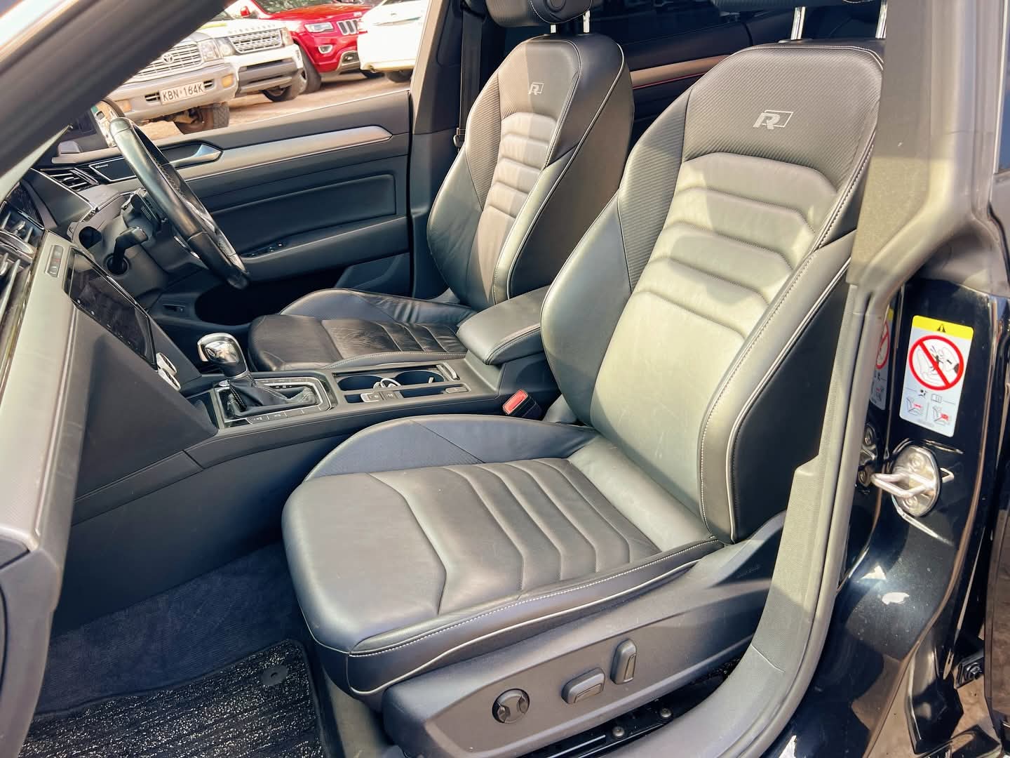 Used 2019 Volkswagen ARTEON  Sedan (Saloon) for sale in Nairobi Kenya - Trust Rides - Thumbnail 11