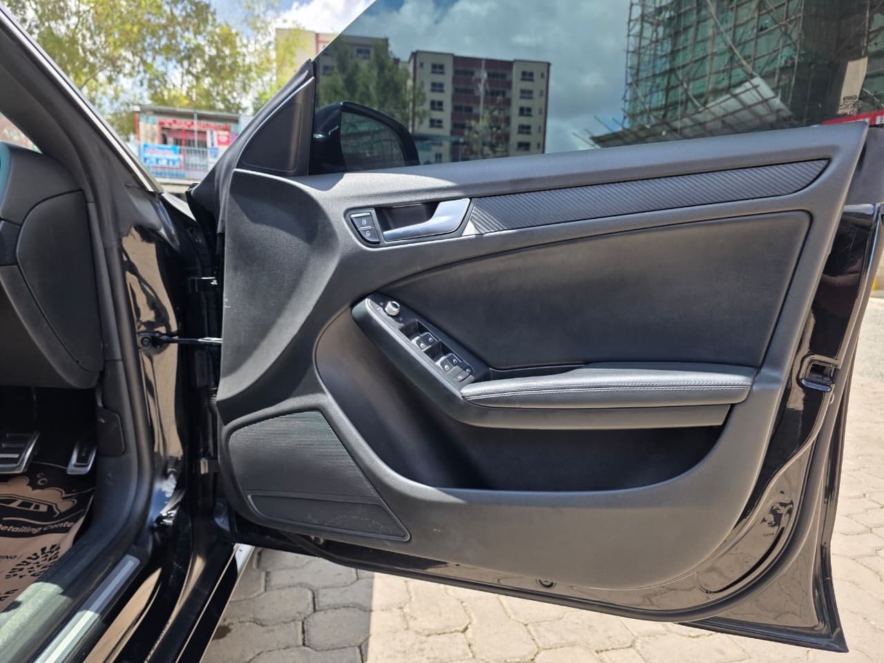 Used 2015 Audi Audi A5 Sportback S-Line Sedan (Saloon) for sale in Nairobi Kenya - Trust Rides - Thumbnail 9