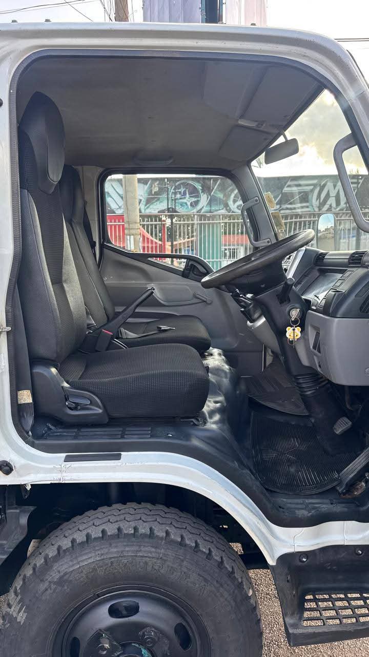 Used 2019 Mitsubishi FUSO Truck for sale in Nairobi Kenya - Trust Rides - Thumbnail 10