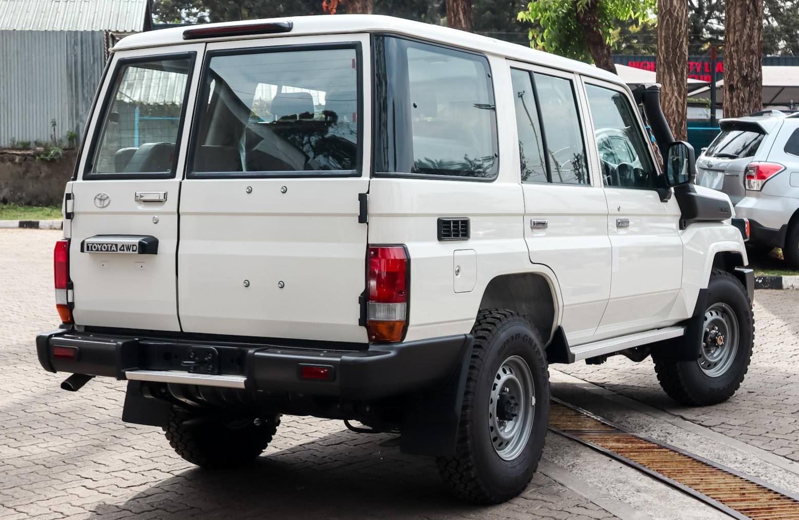 Used 2024 Toyota LAND CRUISER 79 SERIES Pickup / Double Cab for sale in Nairobi Kenya - Trust Rides - Thumbnail 3