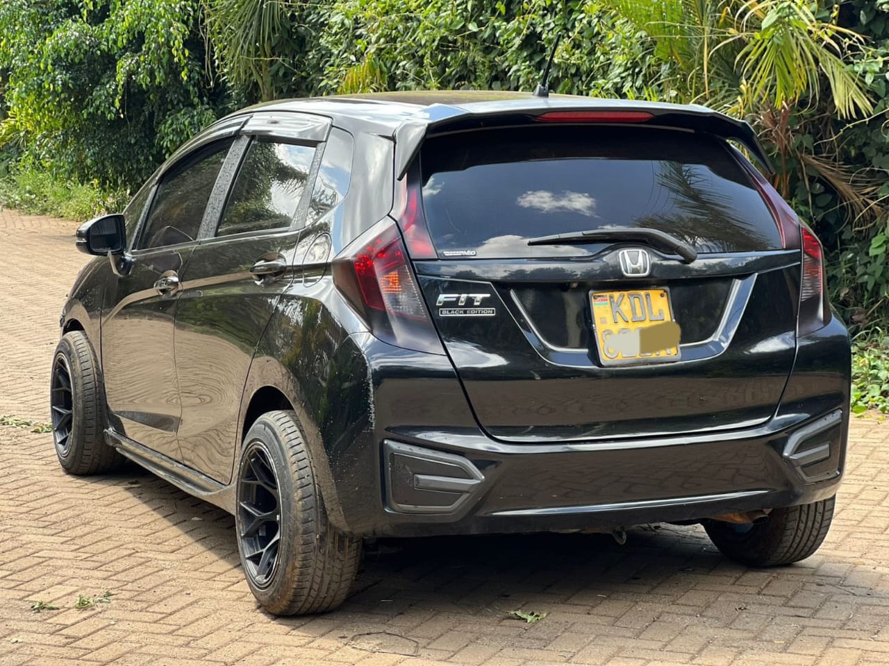 Used 2015 Honda FIT Hatchback(kadudu) for sale in Nairobi Kenya - Trust Rides - Thumbnail 3