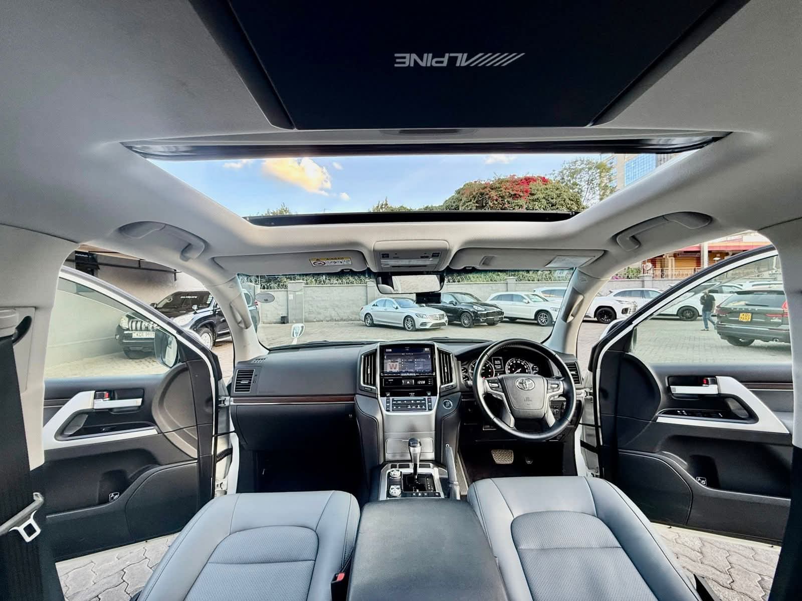 Used 2018 Toyota LAND CRUISER -ZX SUV for sale in Nairobi Kenya - Trust Rides - Thumbnail 10