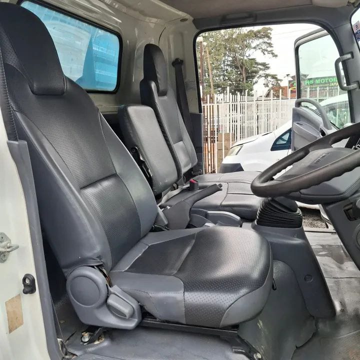 Used 2022 Isuzu NQR MAX Truck for sale in Nairobi Kenya - Trust Rides - Thumbnail 5
