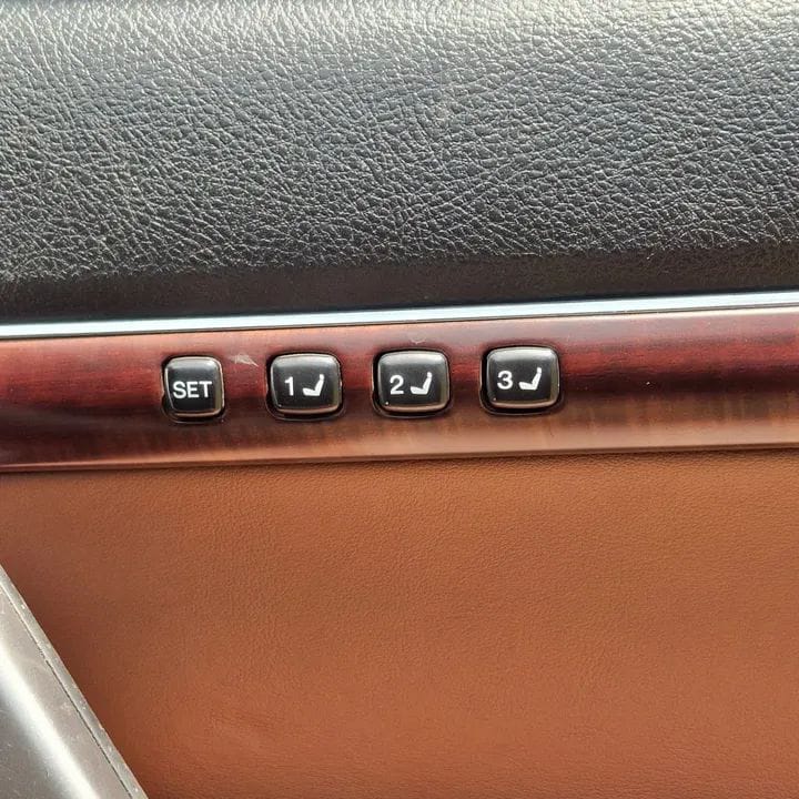 Used 2015 Toyota LAND CRUISER ZX V8 SUV for sale in Nairobi Kenya - Trust Rides - Thumbnail 10