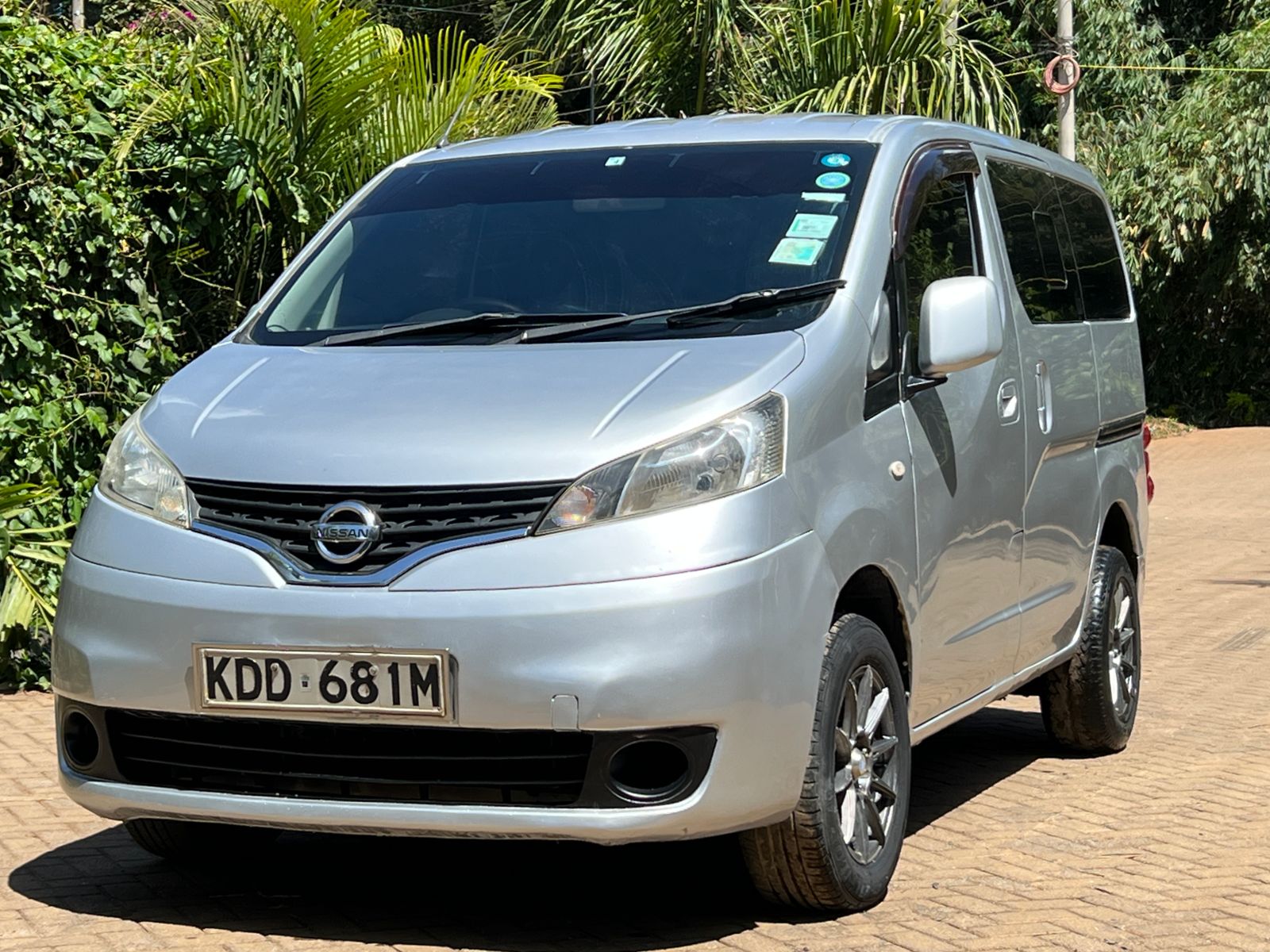 Used 2014 Nissan NV200 Van / Minivan for sale in Nairobi Kenya - Trust Rides - Thumbnail 3