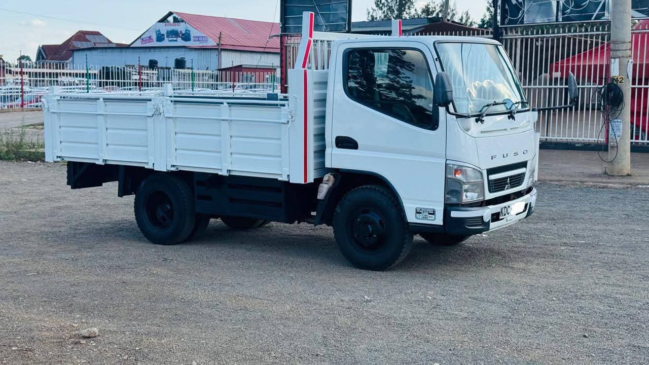 Used 2019 Mitsubishi FUSO Truck for sale in Nairobi Kenya - Trust Rides - Thumbnail 3