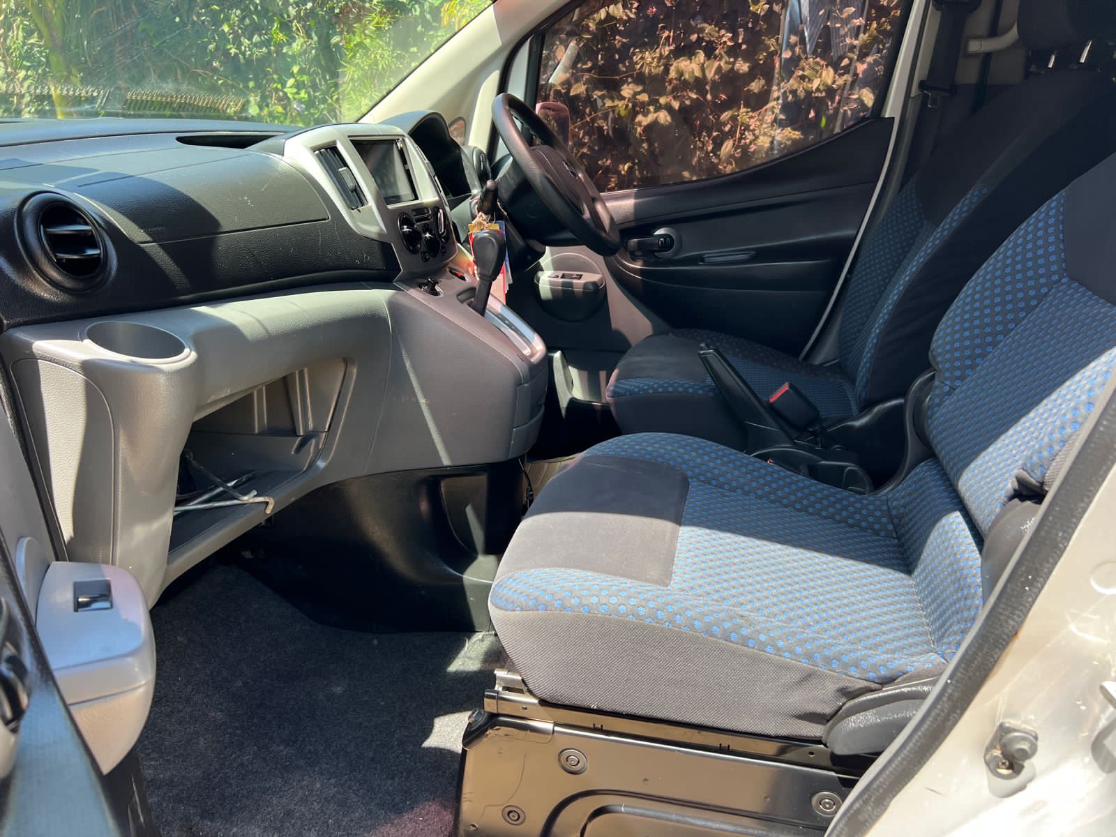 Used 2014 Nissan NV200 Van / Minivan for sale in Nairobi Kenya - Trust Rides - Thumbnail 7