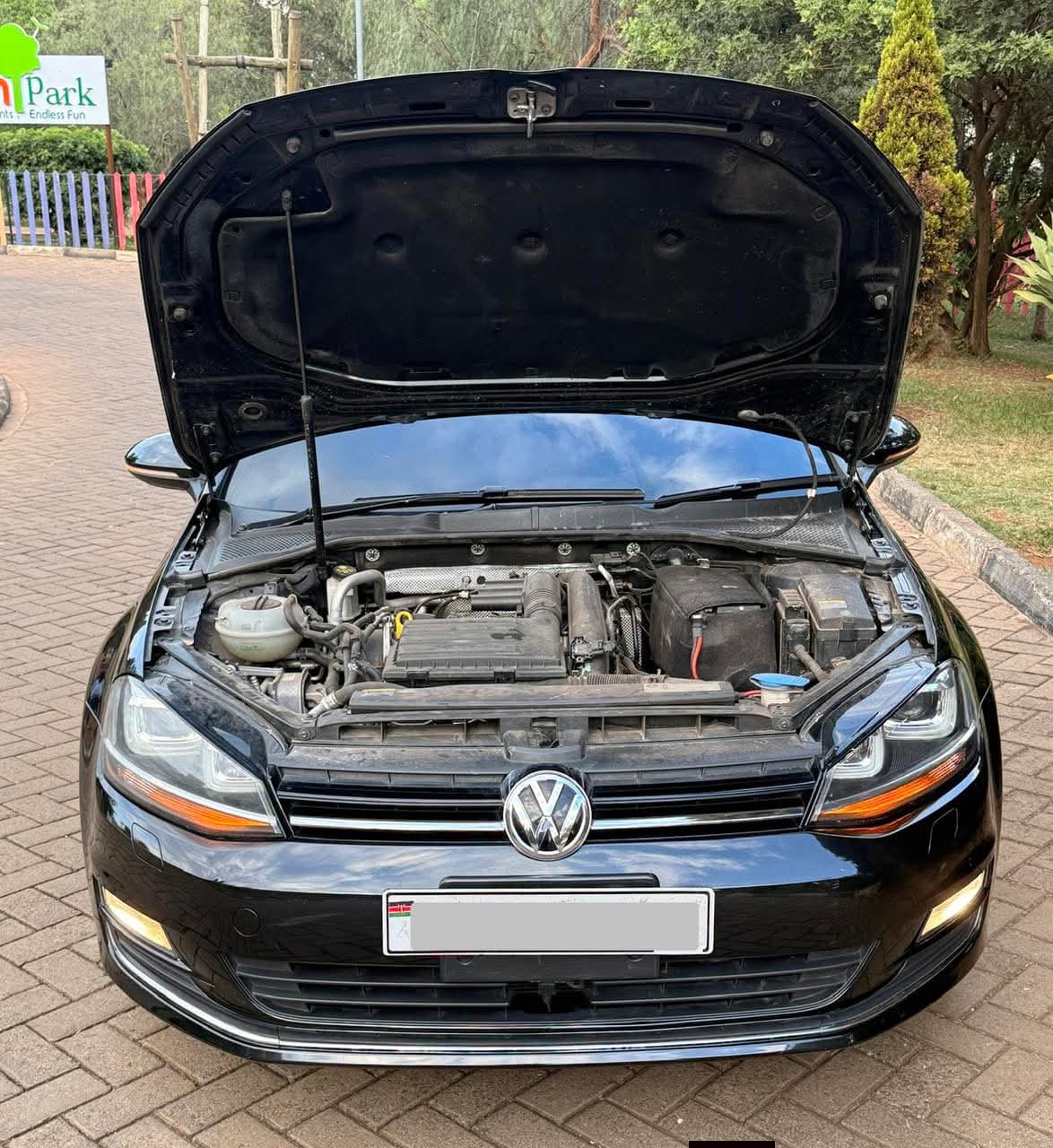 Used 2017 Volkswagen Golf TSI Hatchback(kadudu) for sale in Nairobi Kenya - Trust Rides - Thumbnail 10
