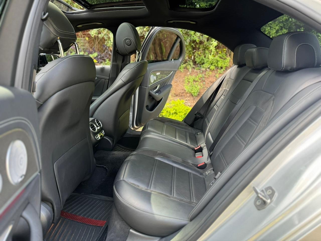 Used 2017 Mercedes-Benz E43 AMG 4MATIC Sedan (Saloon) for sale in Nairobi Kenya - Trust Rides - Thumbnail 9