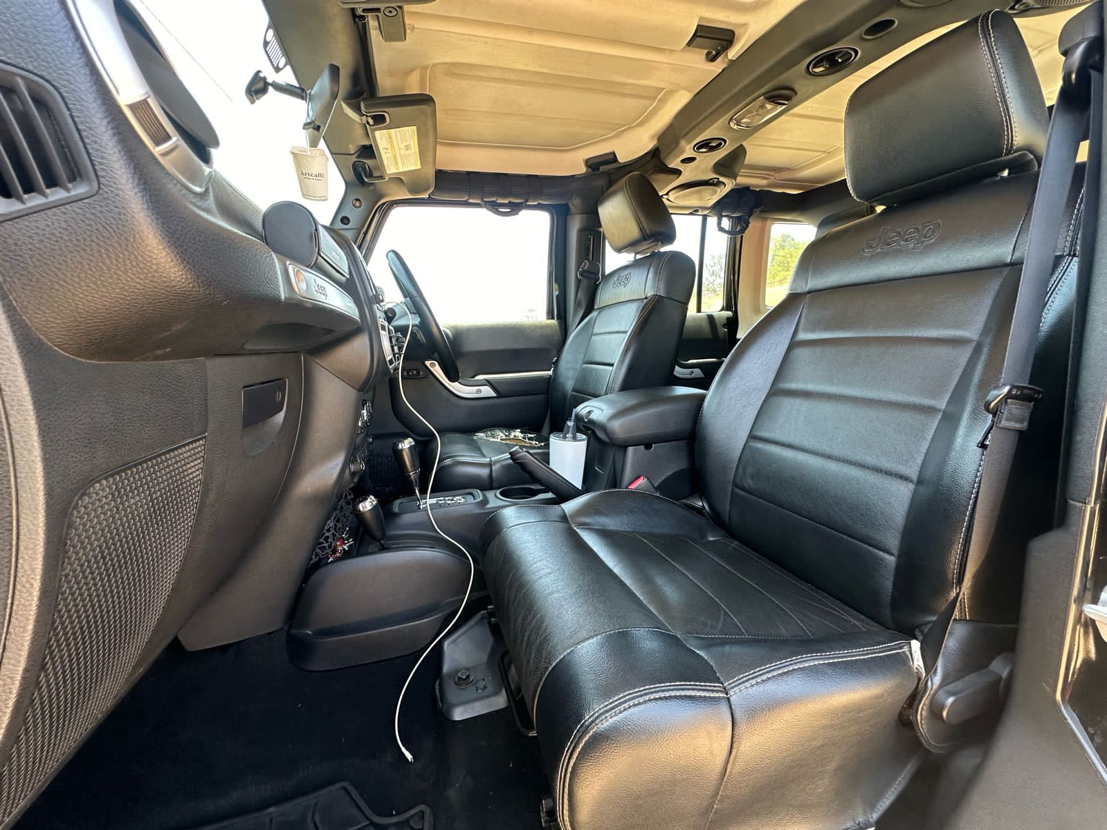 Used 2012 Jeep Wrangler Unlimited SAHARA SUV for sale in Nairobi Kenya - Trust Rides - Thumbnail 10