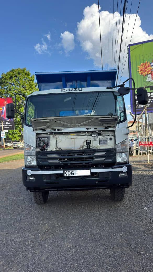 Used 2022 Isuzu FTR TIPPER Truck for sale in Nairobi Kenya - Trust Rides - Thumbnail 11