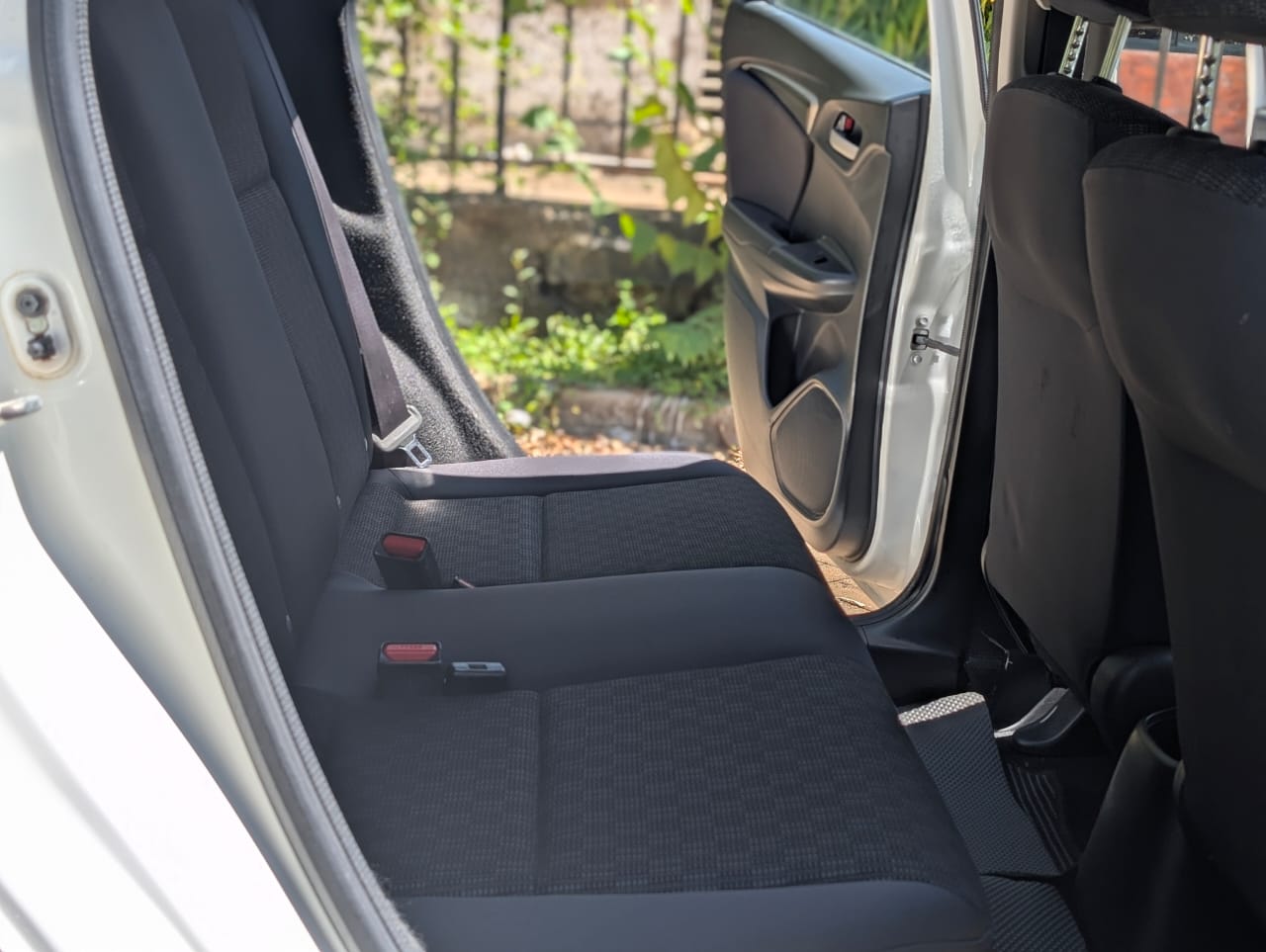 Used 2015 Honda FIT Hatchback(kadudu) for sale in Nairobi Kenya - Trust Rides - Thumbnail 5