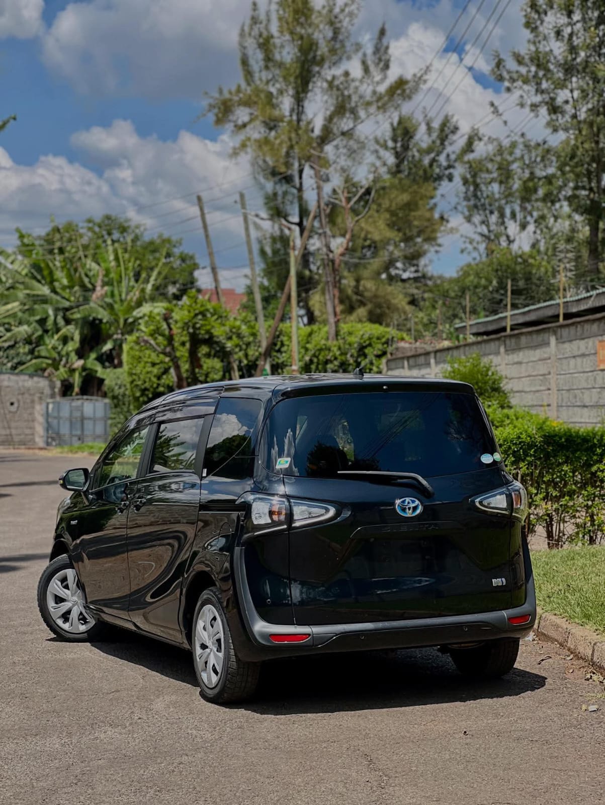 Used 2019 Toyota SIENTA Van / Minivan for sale in Nairobi Kenya - Trust Rides - Thumbnail 5
