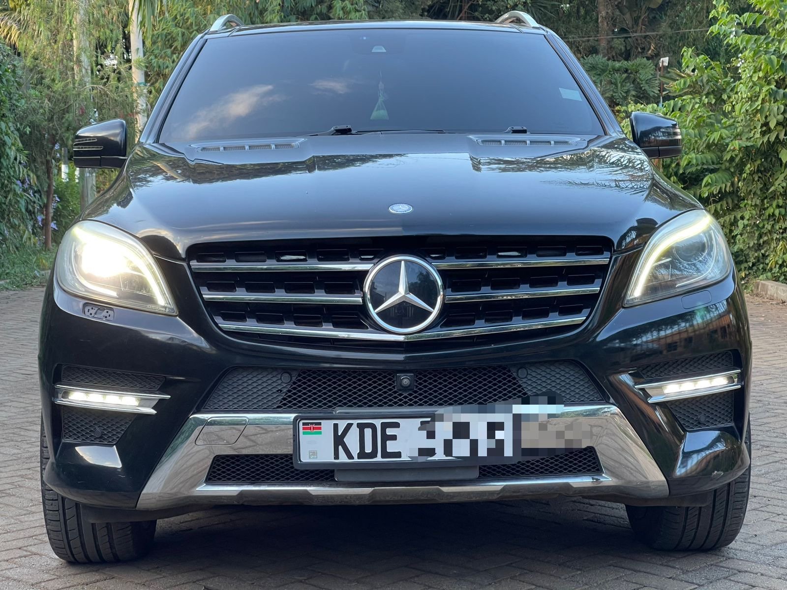 Used 2014 Mercedes-Benz ML350 4MATIC SUV for sale in Nairobi Kenya - Trust Rides - Thumbnail 2