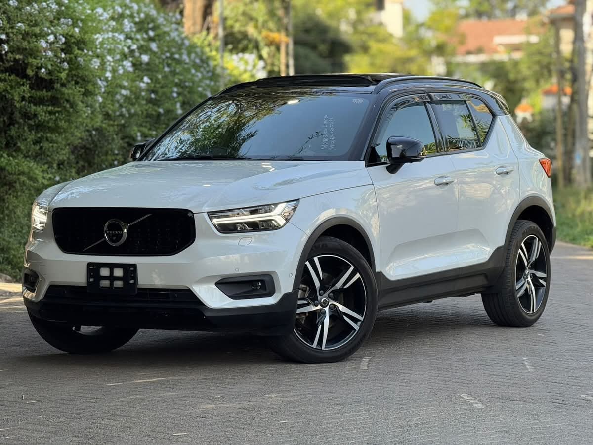 Used 2020 Volvo XC40 Crossover for sale in Nairobi Kenya - Trust Rides - Thumbnail 3