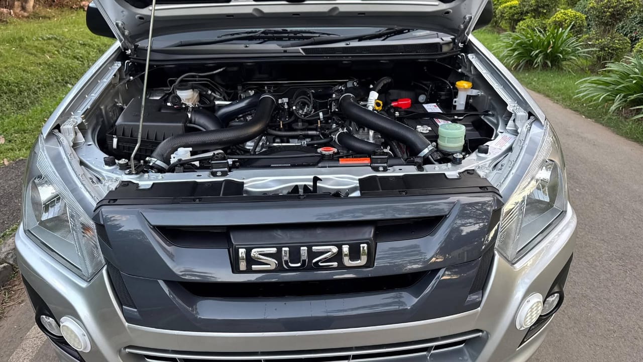 Used 2025 Isuzu DMAX Pickup / Double Cab for sale in Nairobi Kenya - Trust Rides - Thumbnail 12