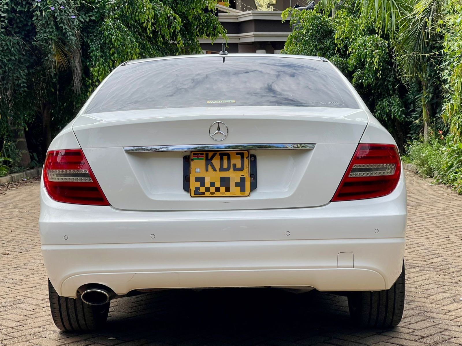 Used 2014 Mercedes-Benz C180 Sedan (Saloon) for sale in Nairobi Kenya - Trust Rides - Thumbnail 6