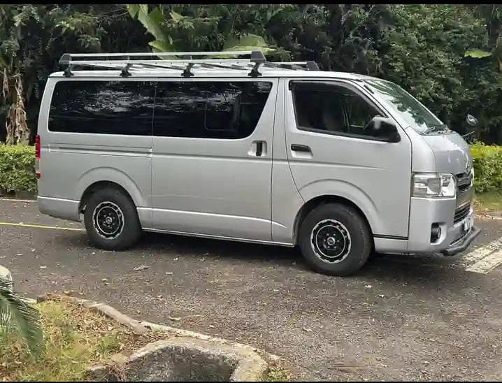 Used 2017 Toyota Hiace 7L Van / Minivan for sale in Nairobi Kenya - Trust Rides - Thumbnail 6