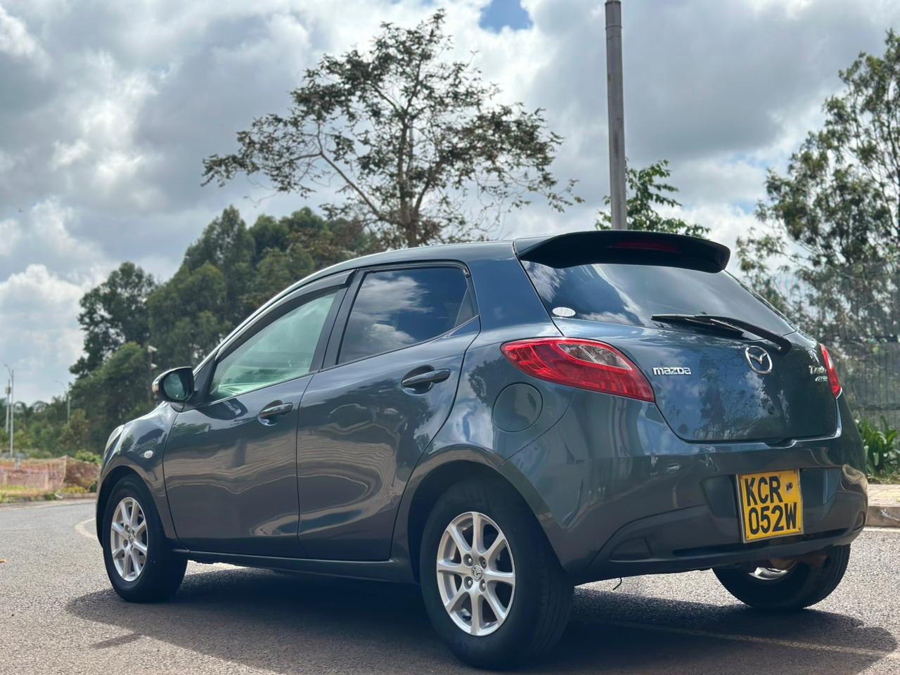 Used 2013 Mazda DEMIO SKYACTIVE Hatchback(kadudu) for sale in Nairobi Kenya - Trust Rides - Thumbnail 4