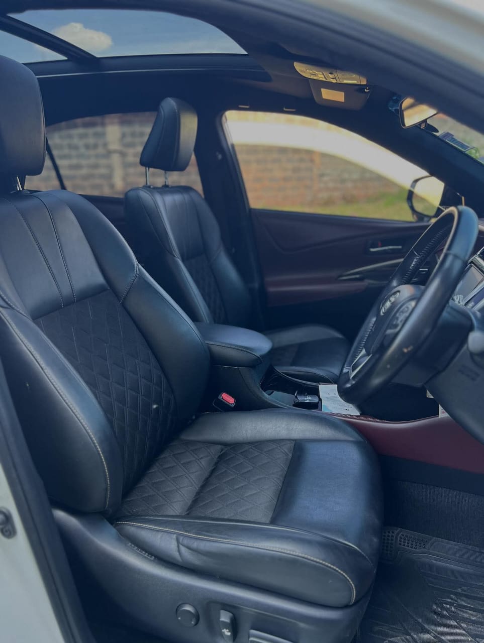 Used 2015 Toyota HARRIER Crossover for sale in Nairobi Kenya - Trust Rides - Thumbnail 5