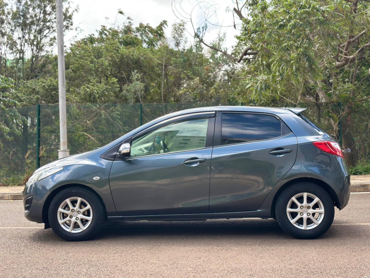 Used 2013 Mazda DEMIO SKYACTIVE Hatchback(kadudu) for sale in Nairobi Kenya - Trust Rides - Thumbnail 3