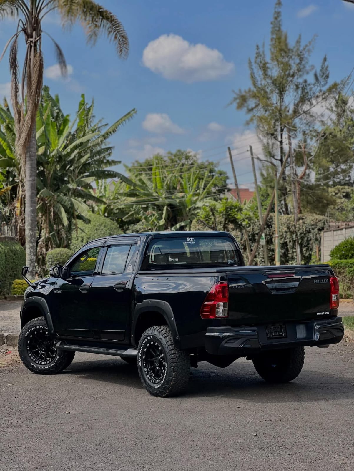 Used 2018 Toyota HILUX Pickup / Double Cab for sale in Nairobi Kenya - Trust Rides - Thumbnail 4