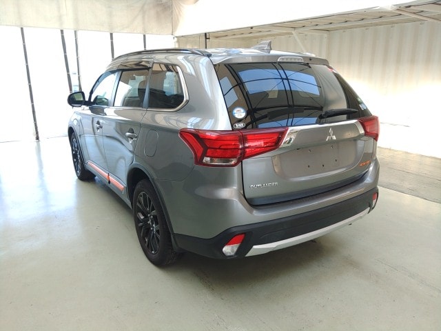 Used 2017 Mitsubishi OUTLANDER SUV for sale in Nairobi Kenya - Trust Rides - Thumbnail 7