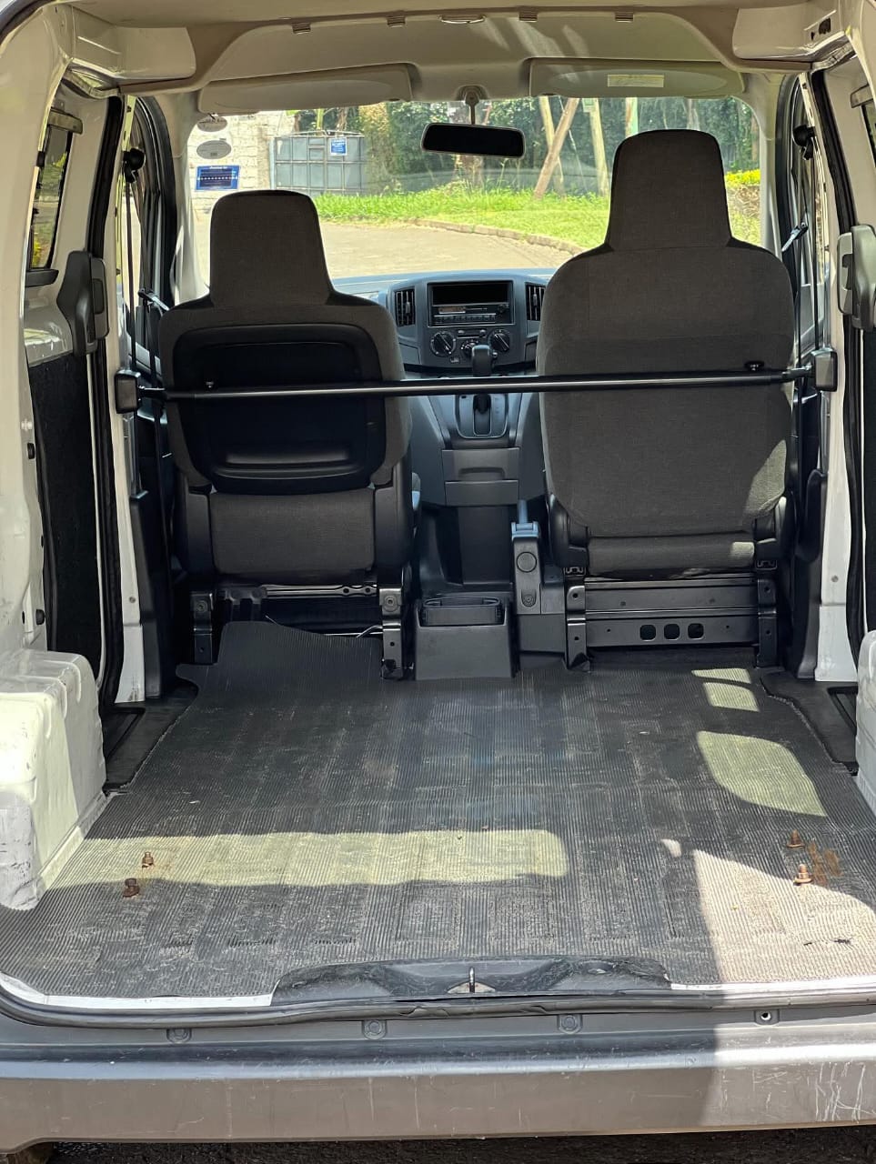 Used 2017 Nissan NV 200 VANETTE Van / Minivan for sale in Nairobi Kenya - Trust Rides - Thumbnail 5