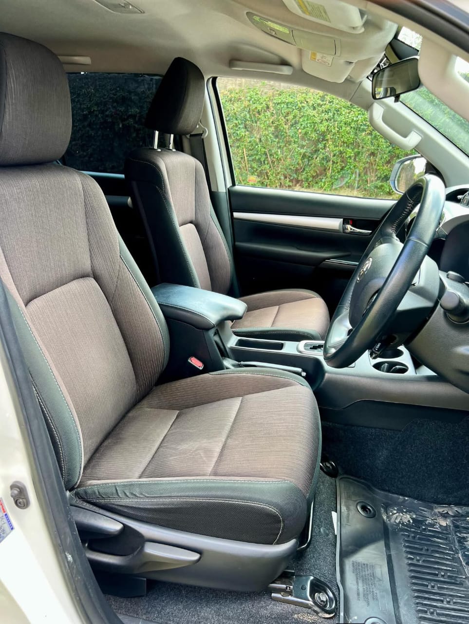 Used 2018 Toyota HILUX TRD Pickup / Double Cab for sale in Nairobi Kenya - Trust Rides - Thumbnail 7