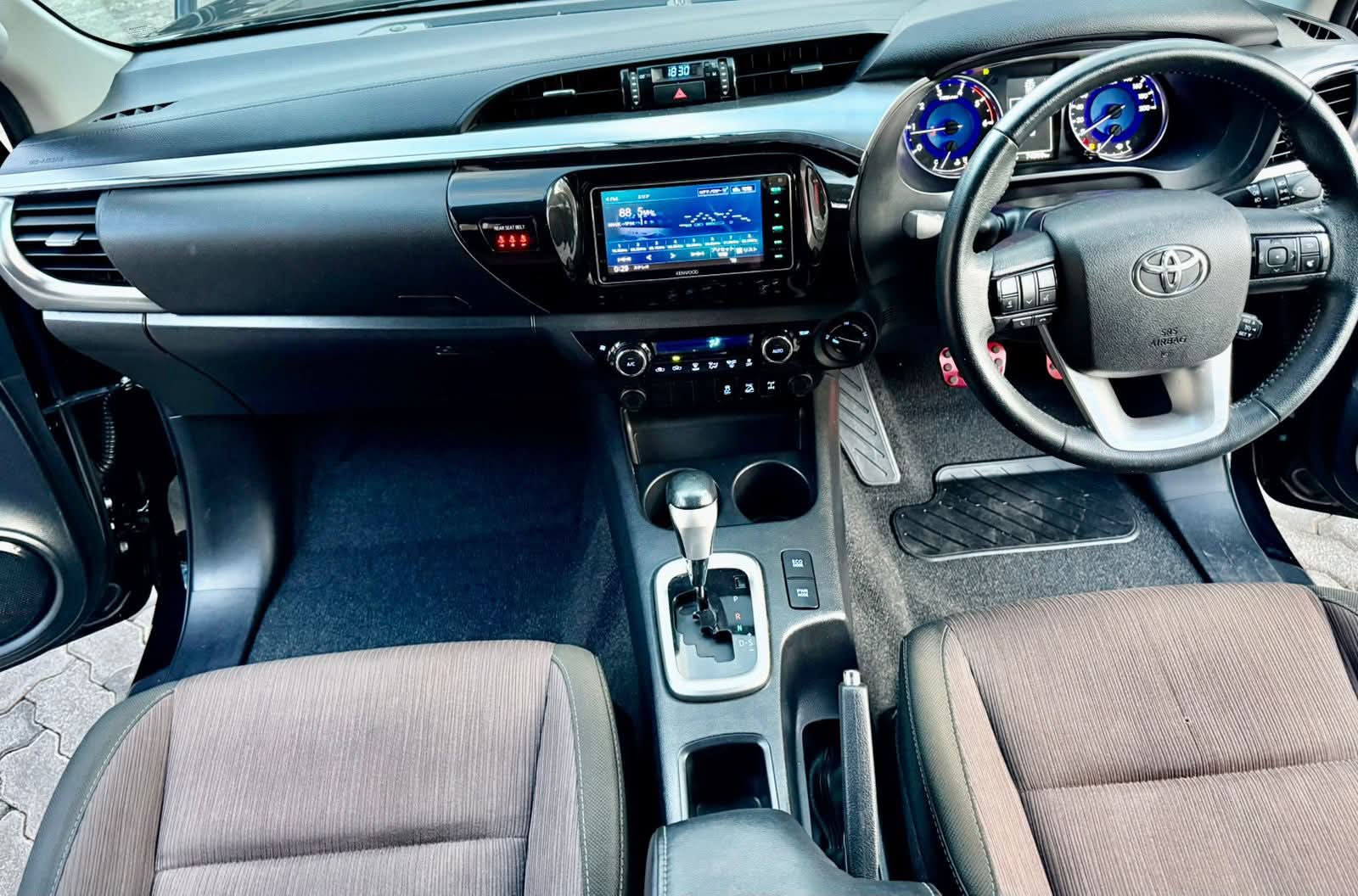 Used 2022 Toyota HILUX Pickup / Double Cab for sale in Nairobi Kenya - Trust Rides - Thumbnail 7