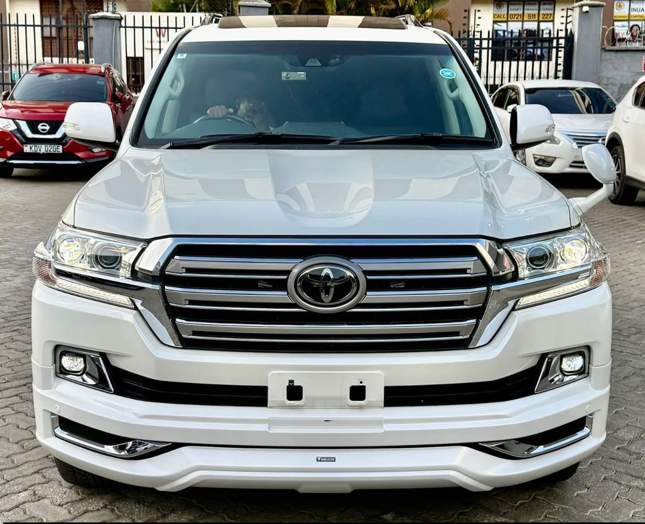 Used 2018 Toyota LAND CRUISER -ZX SUV for sale in Nairobi Kenya - Trust Rides - Thumbnail 2