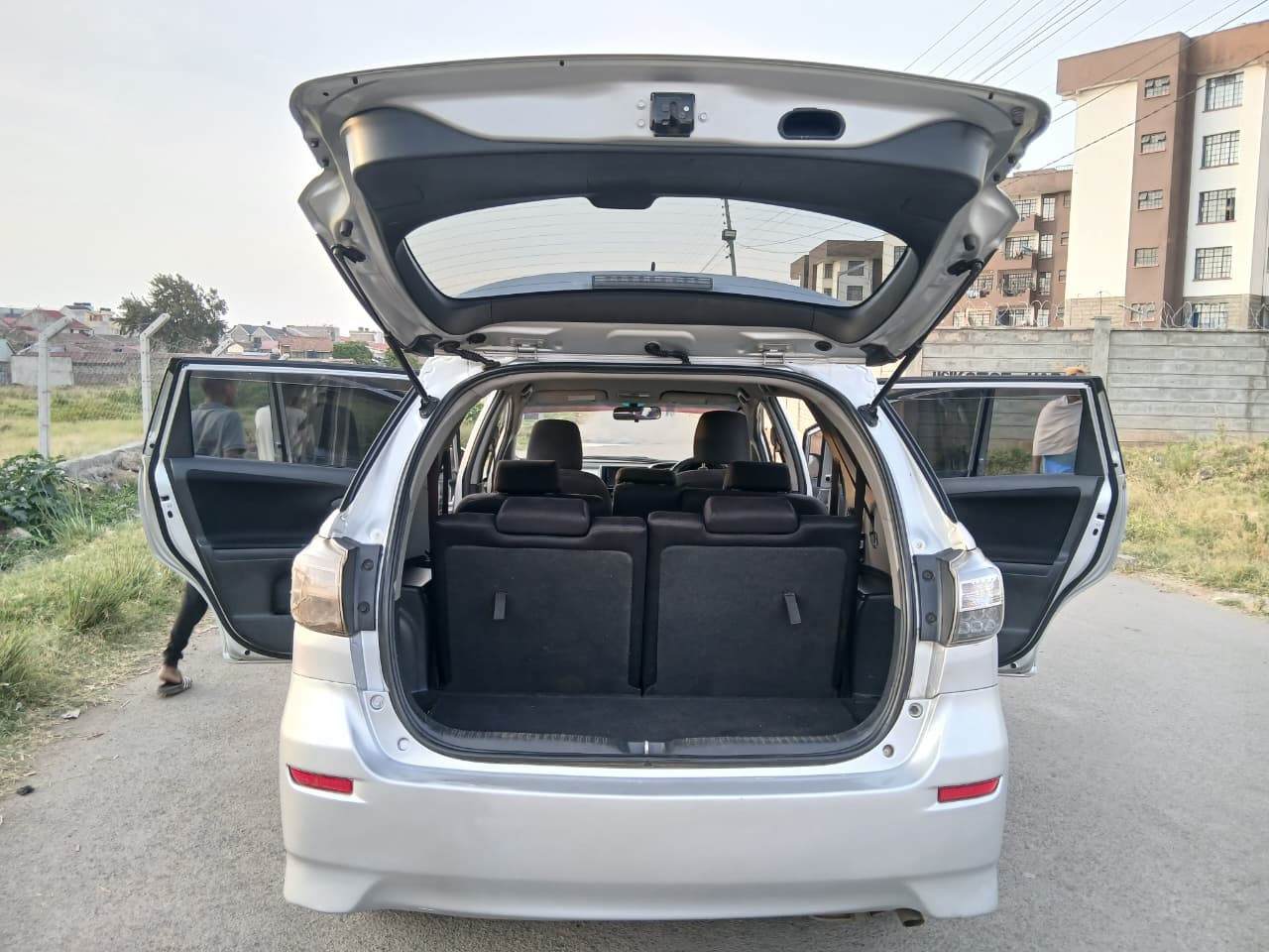 Used 2014 Toyota WISH Station Wagon for sale in Nairobi Kenya - Trust Rides - Thumbnail 8