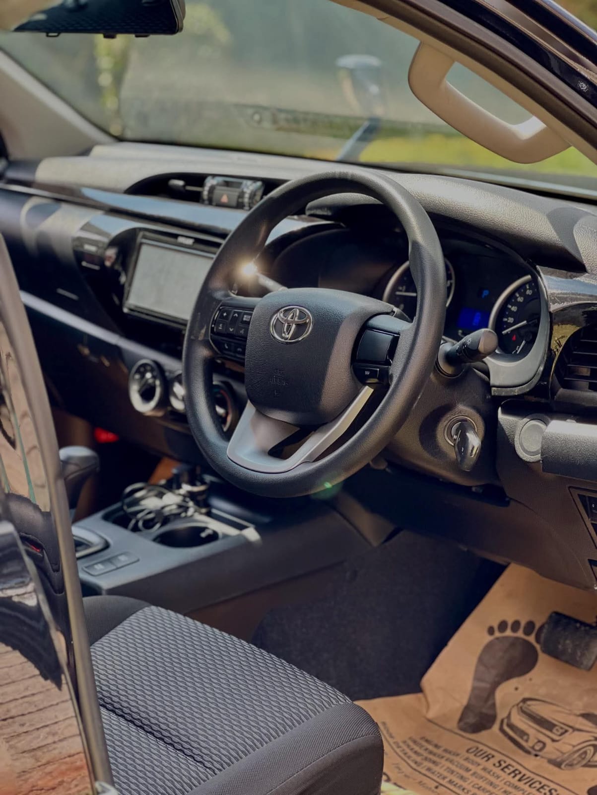 Used 2018 Toyota HILUX Pickup / Double Cab for sale in Nairobi Kenya - Trust Rides - Thumbnail 5