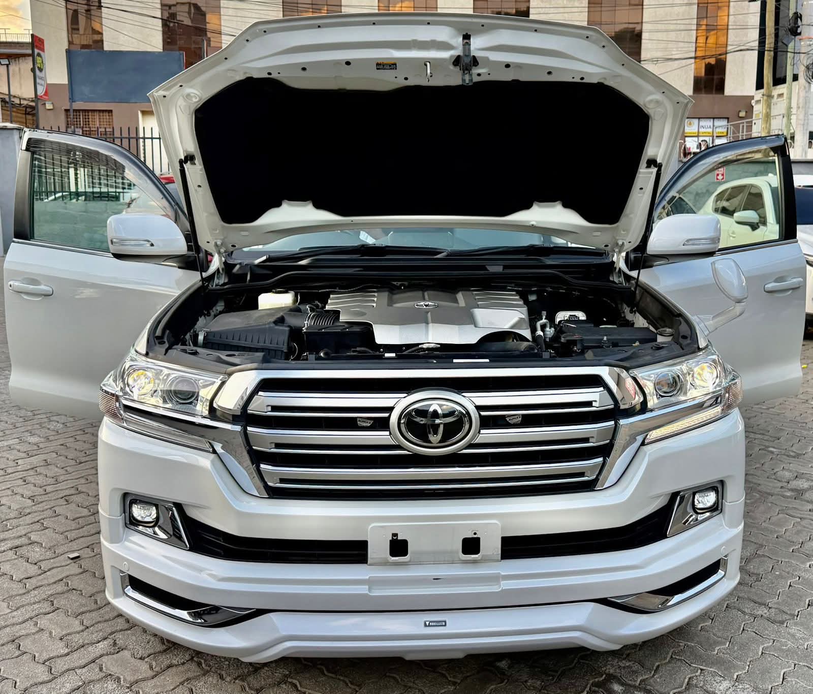 Used 2018 Toyota LAND CRUISER -ZX SUV for sale in Nairobi Kenya - Trust Rides - Thumbnail 11