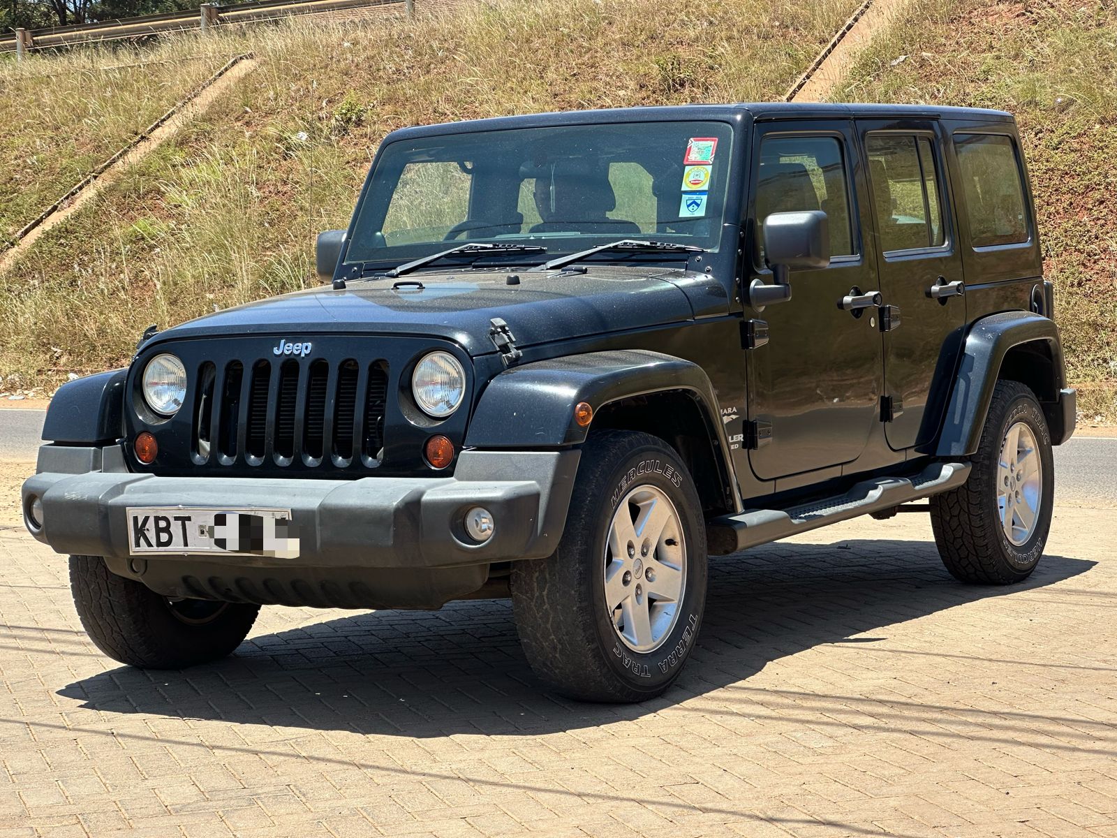 Used 2012 Jeep Wrangler Unlimited SAHARA SUV for sale in Nairobi Kenya - Trust Rides - Thumbnail 3